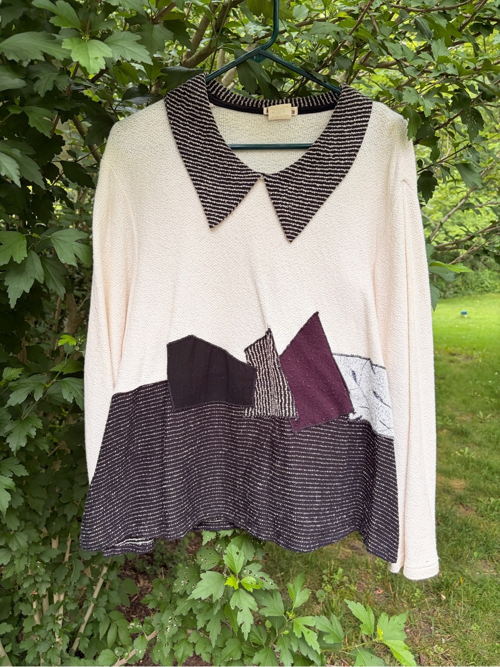 Vintage Cream and Black Collared Patchwork Sweater - Women's Crew/Scoop Neck